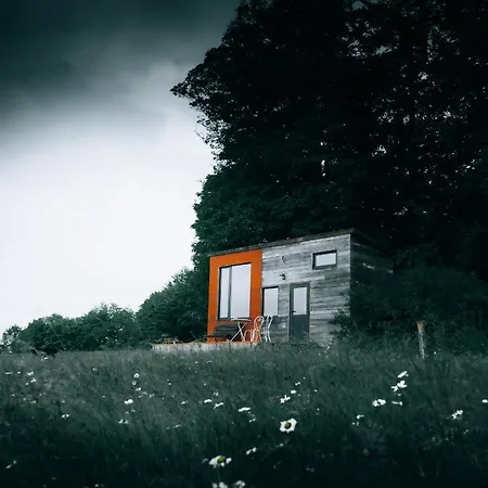 La Tiny Du Parc : Saint Symphorien Des Monts ロッジ *