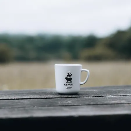 ロッジ La Tiny Du Parc : Saint Symphorien Des Monts Ernée