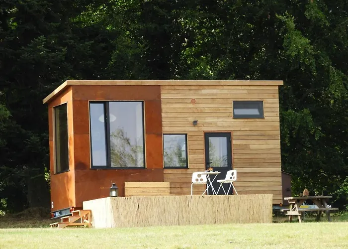 La Tiny Du Parc : Saint Symphorien Des Monts *